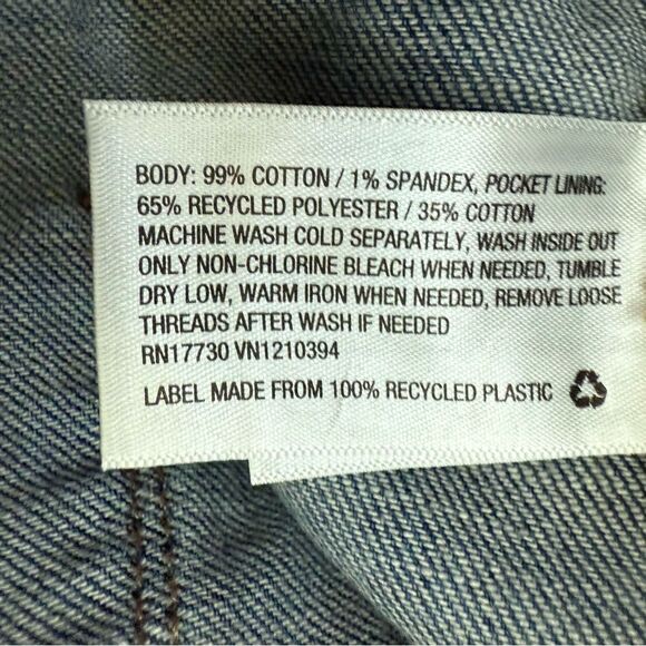 Universal Thread High Rise Shortie Womens Button-Fly Jean Shorts 4/27 Chic Denim - Picture 6 of 8